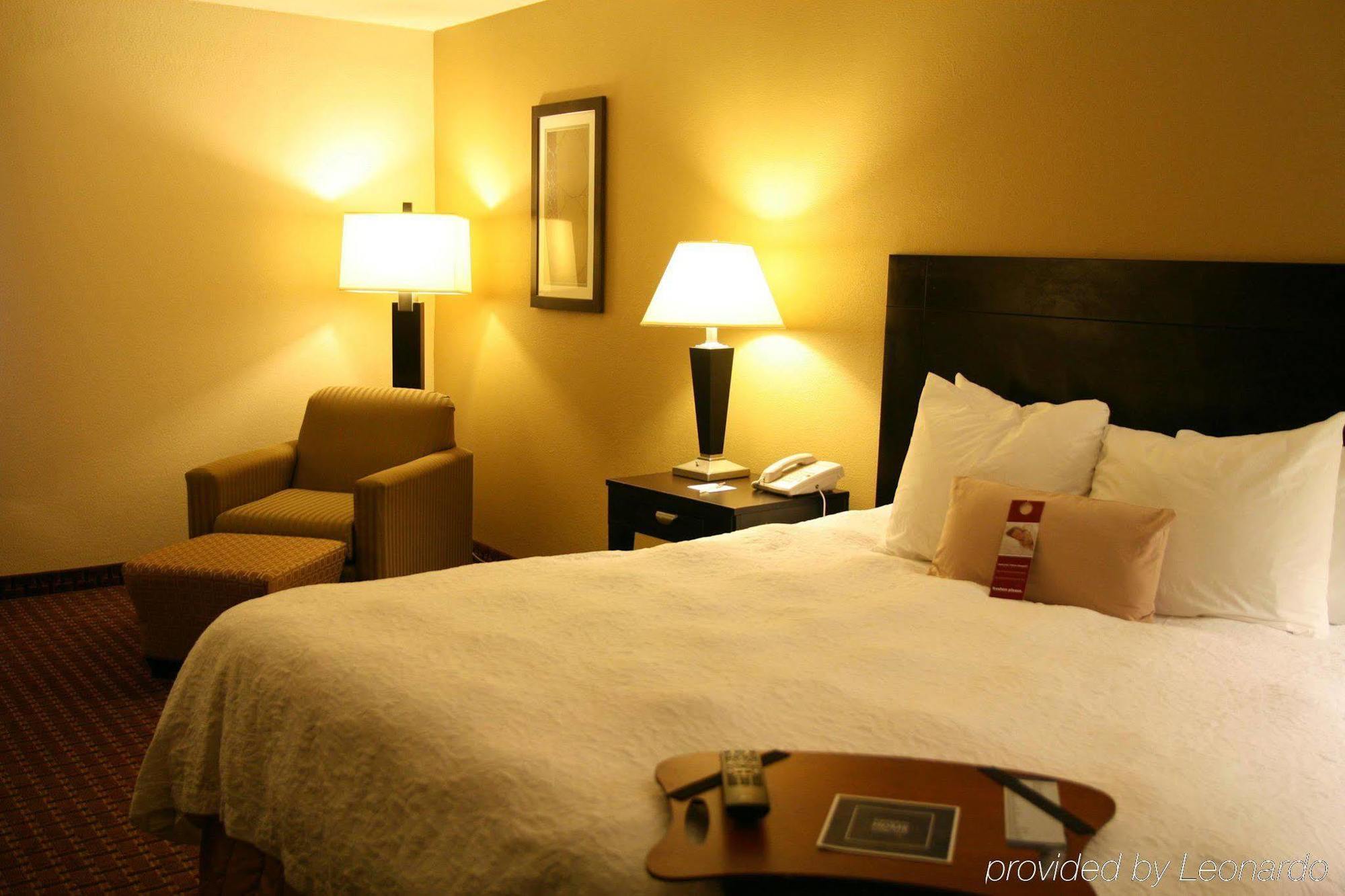 Hampton Inn Biloxi-Ocean Springs Szoba fotó
